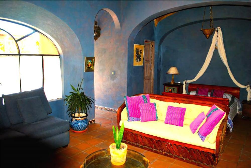 לינה וארוחת בוקר סאן מיגל דה אלנדה Casa Liza מראה חיצוני תמונה