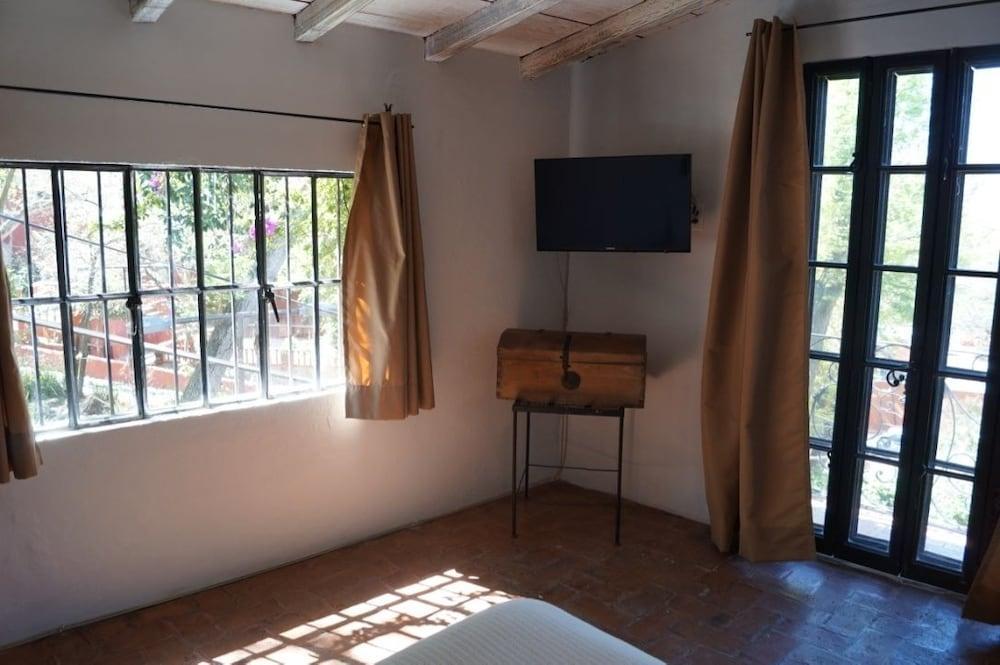 לינה וארוחת בוקר סאן מיגל דה אלנדה Casa Liza מראה חיצוני תמונה