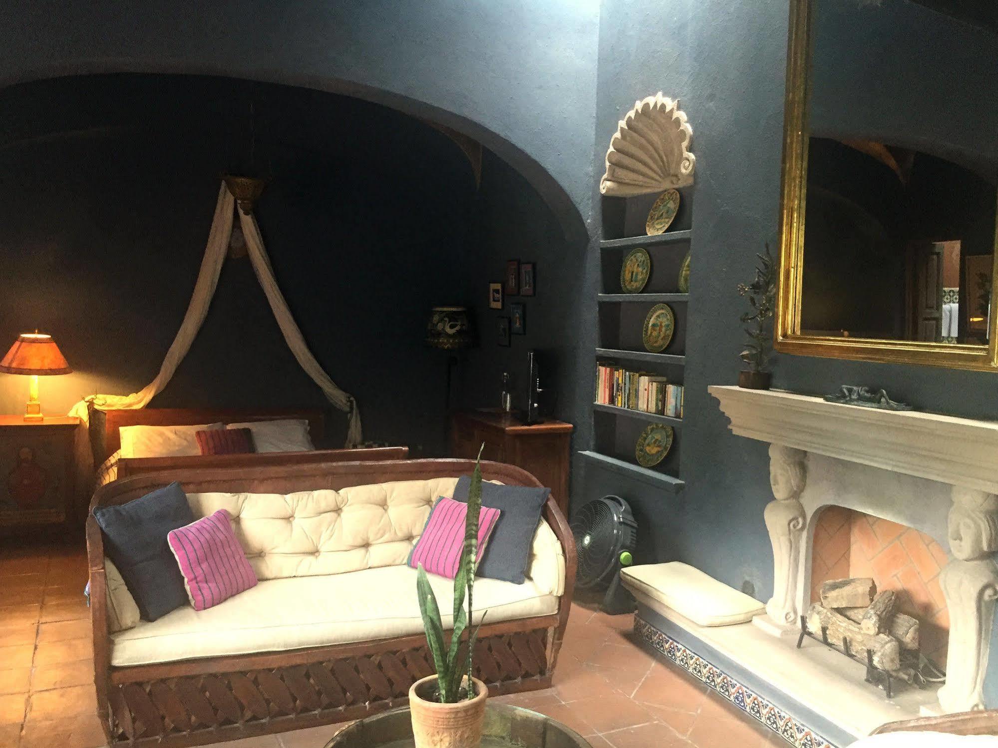 לינה וארוחת בוקר סאן מיגל דה אלנדה Casa Liza מראה חיצוני תמונה